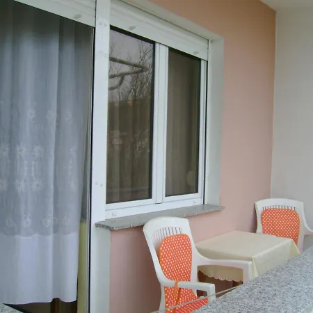 With A Parking Space Palit, Rab - 14610 Appartement